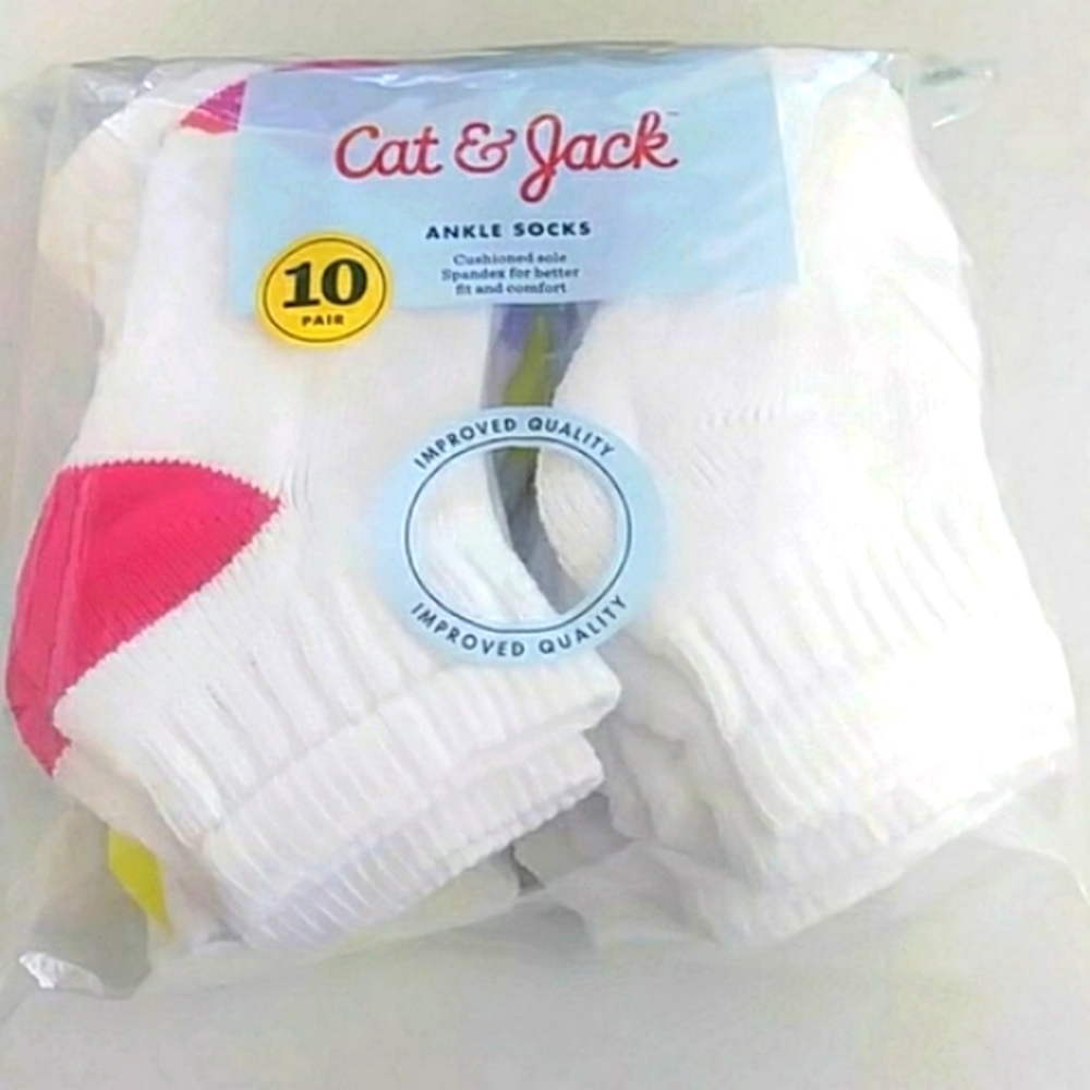 Cat & Jack Girls' 10pk Athletic Ankle Socks Medium (9 - 2 1/2)